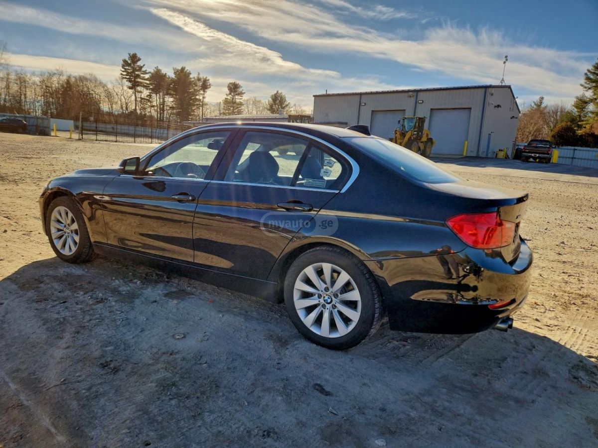 BMW 330 2015 — photo 2