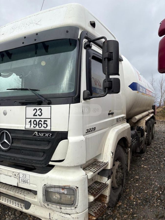 Mercedes-Benz Axor