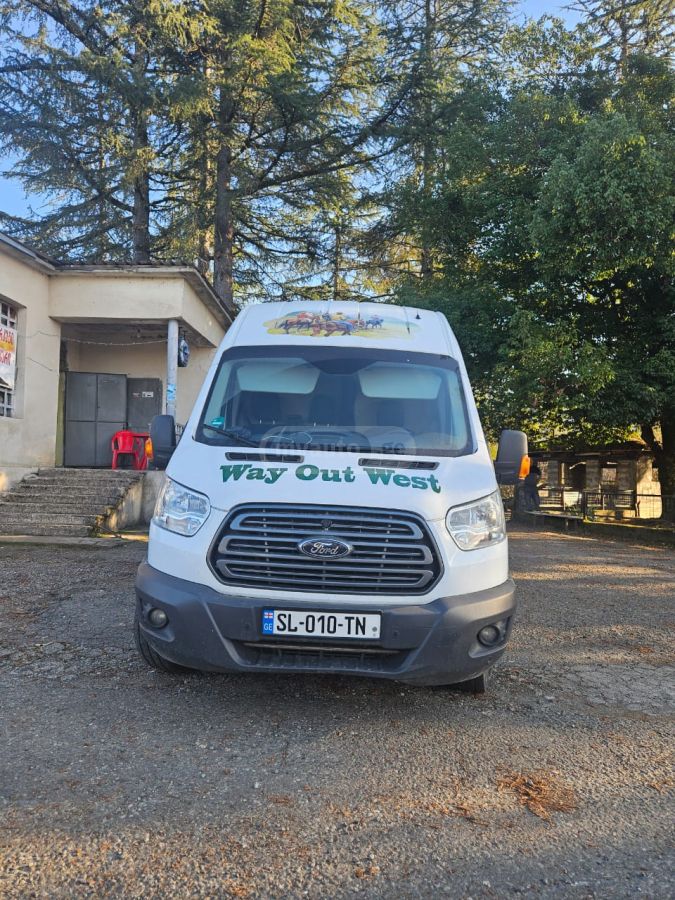 Ford Transit 2017 — photo 2