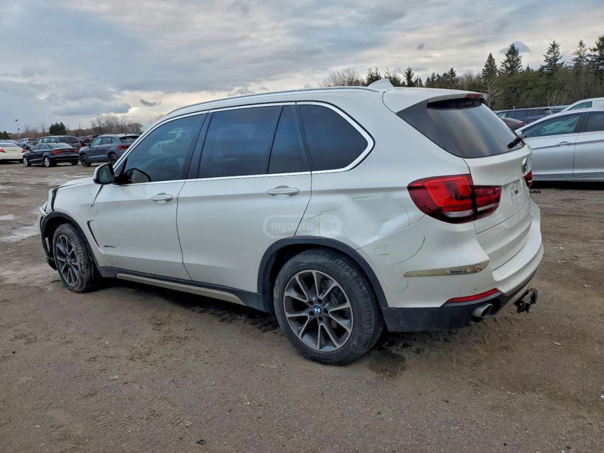 BMW X5 2015 — photo 2