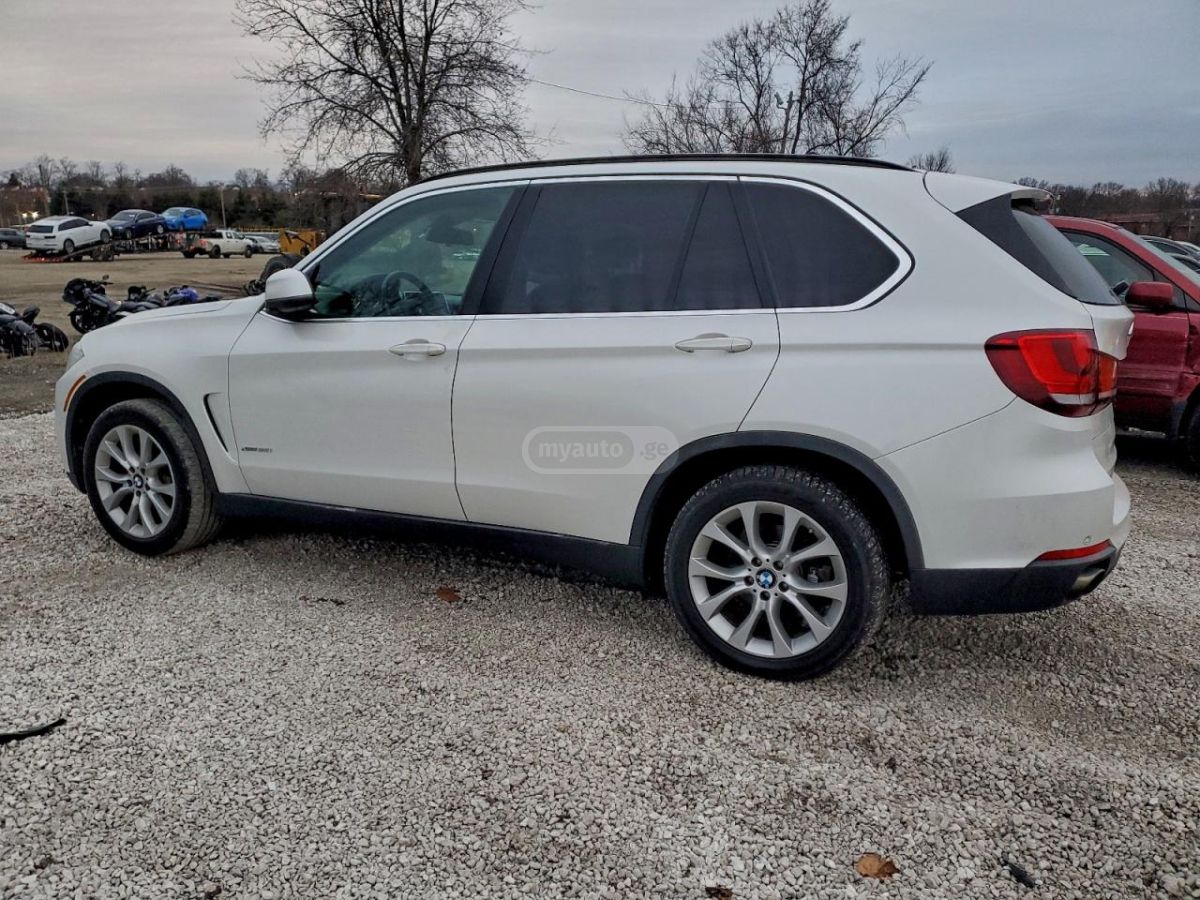 BMW X5 2016 — photo 2