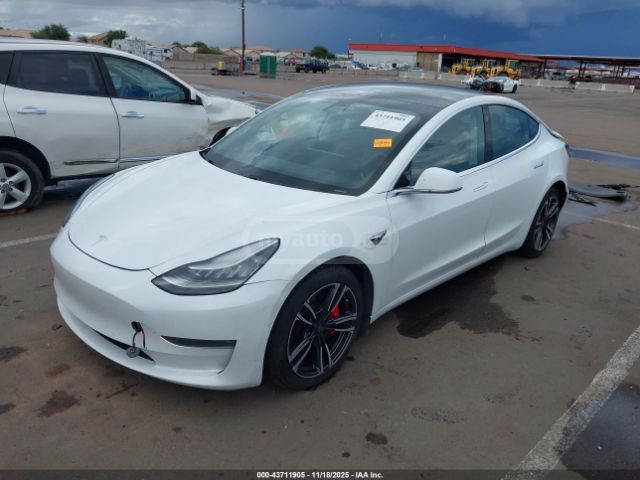 Tesla Model 3 2019 — photo 2