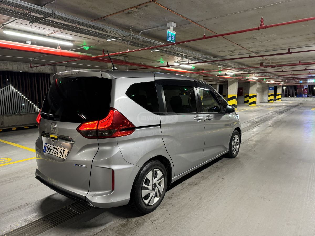 Honda Freed 2019 — photo 2