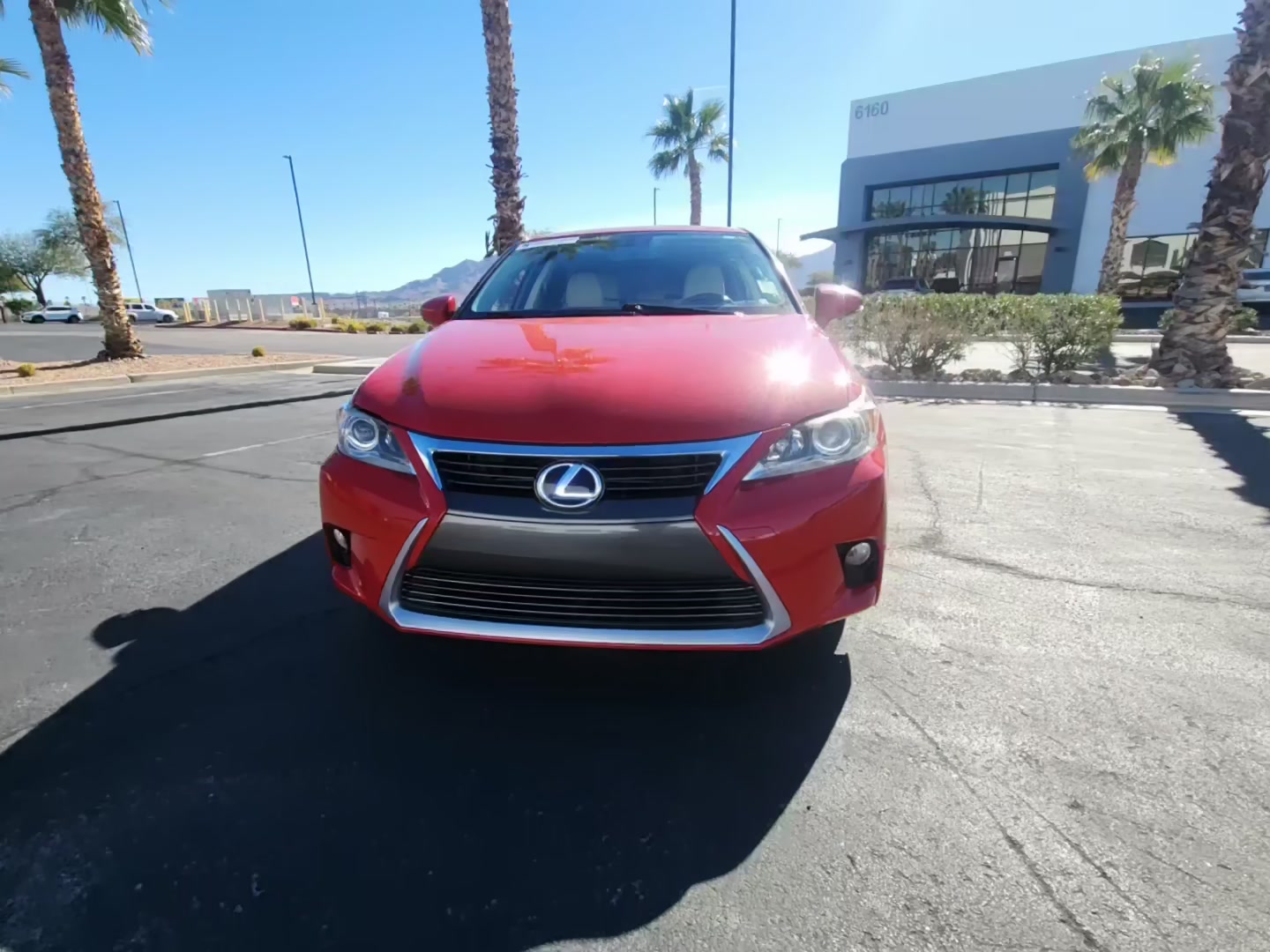 Lexus CT 200 h 2014 — photo 2