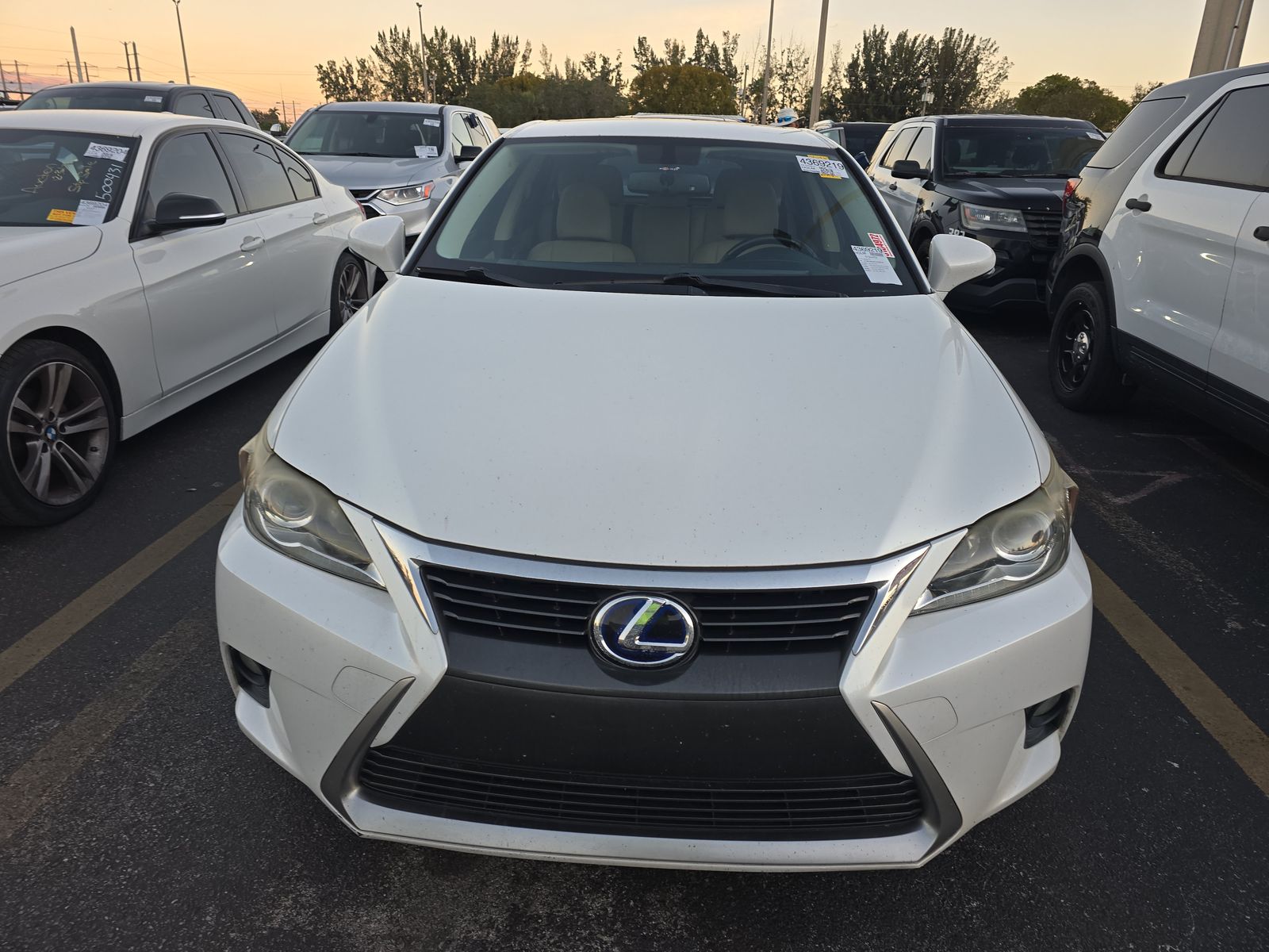 Lexus CT 200 h 2015 — photo 2