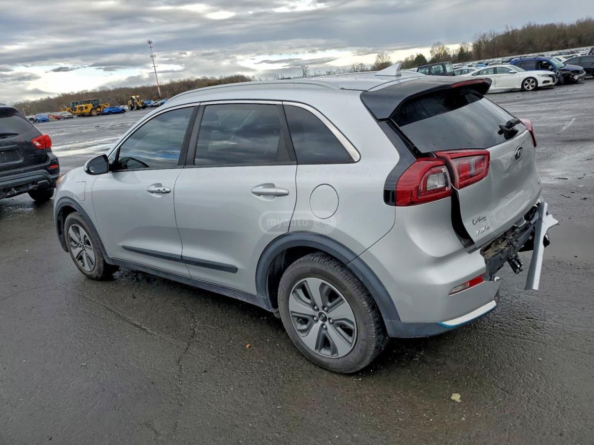 Kia Niro 2018 — photo 2