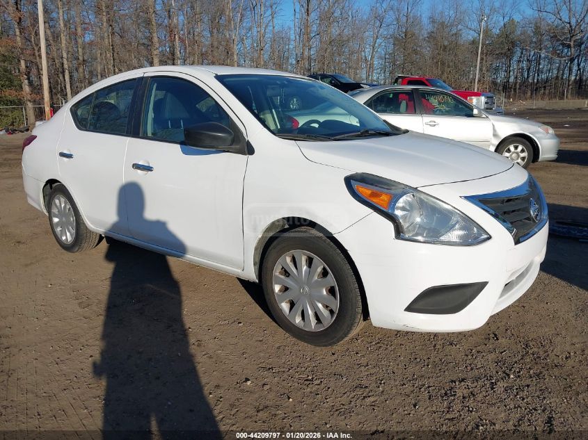Nissan Versa 2017 — photo 2