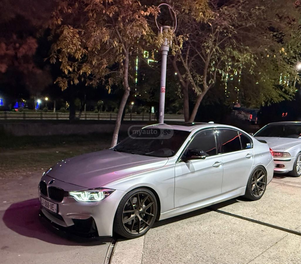 BMW 335