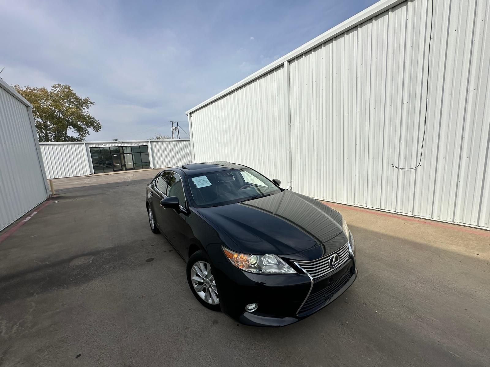 Lexus ES 300 2014 — photo 2