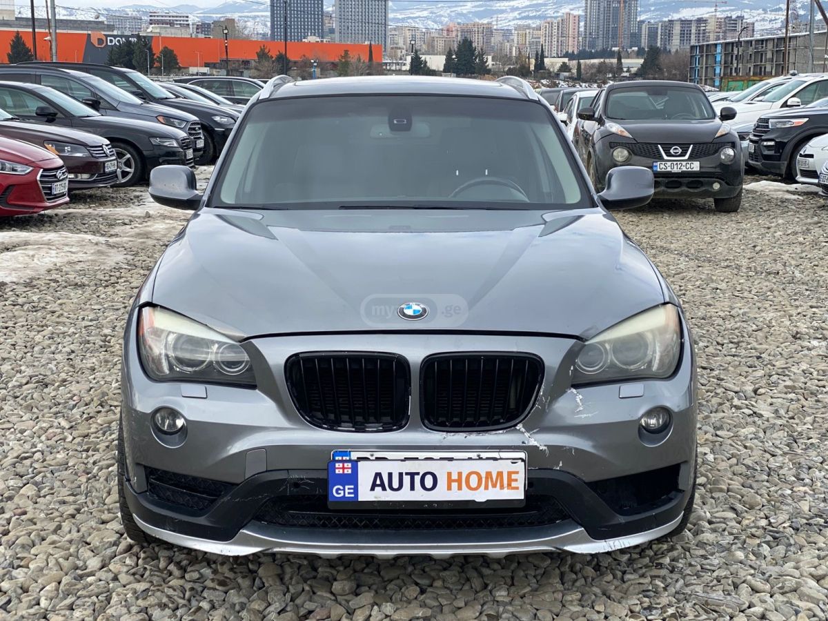 BMW X1 2011 — photo 2