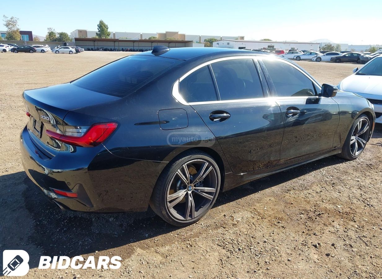 BMW 330 2021 — photo 2