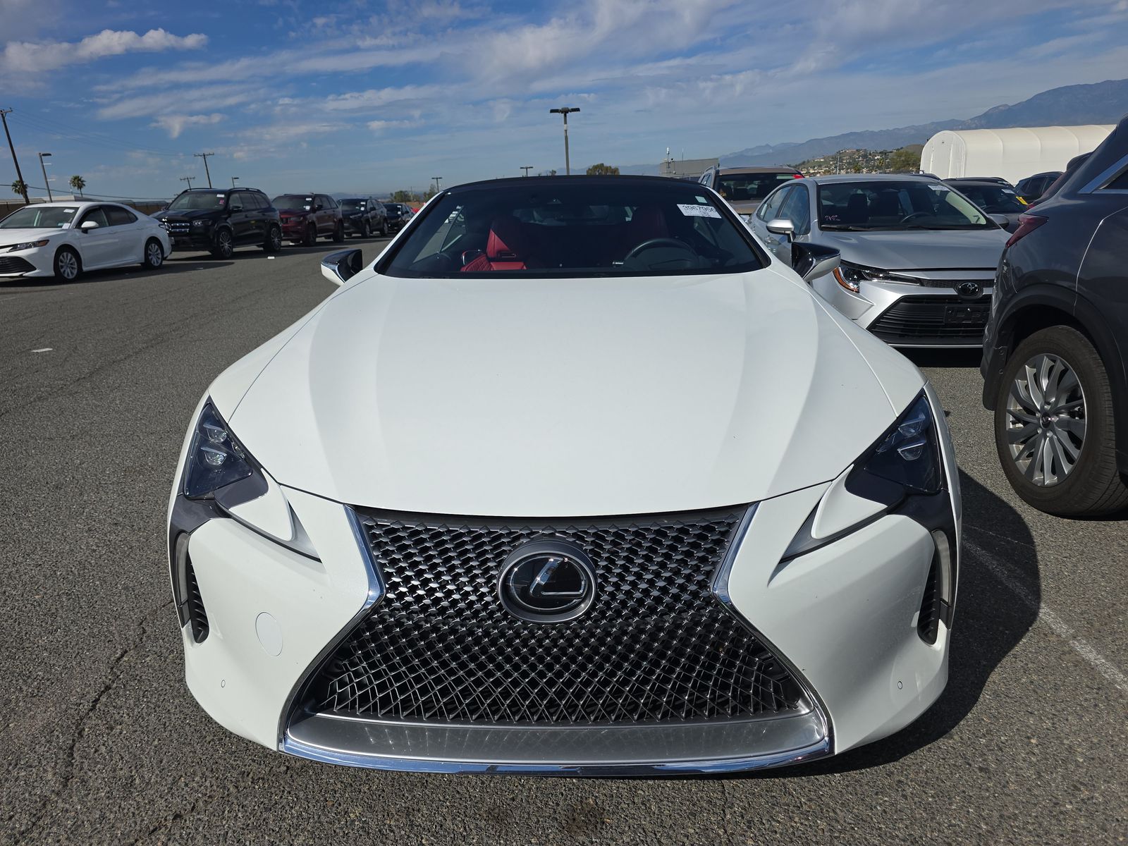 Lexus LC 500 2023 — photo 2