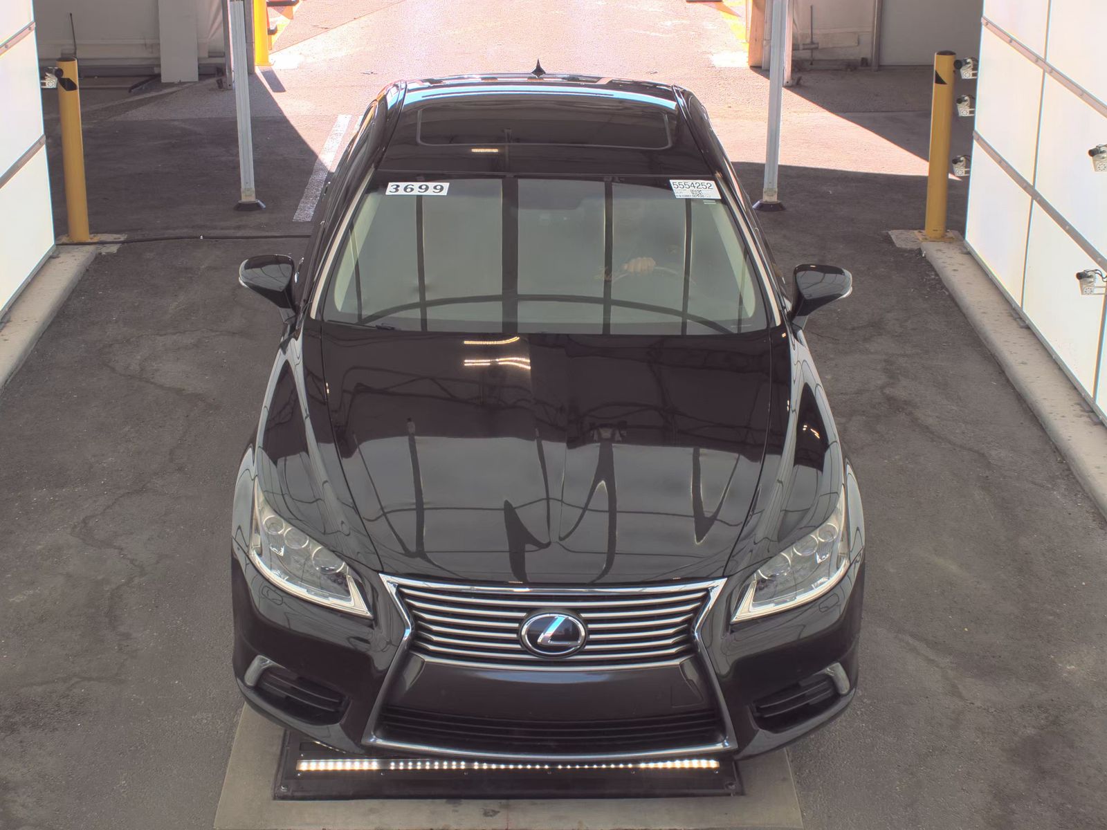 Lexus LS 460 2014 — photo 2