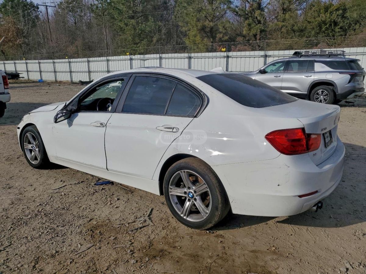BMW 328 2015 — photo 2