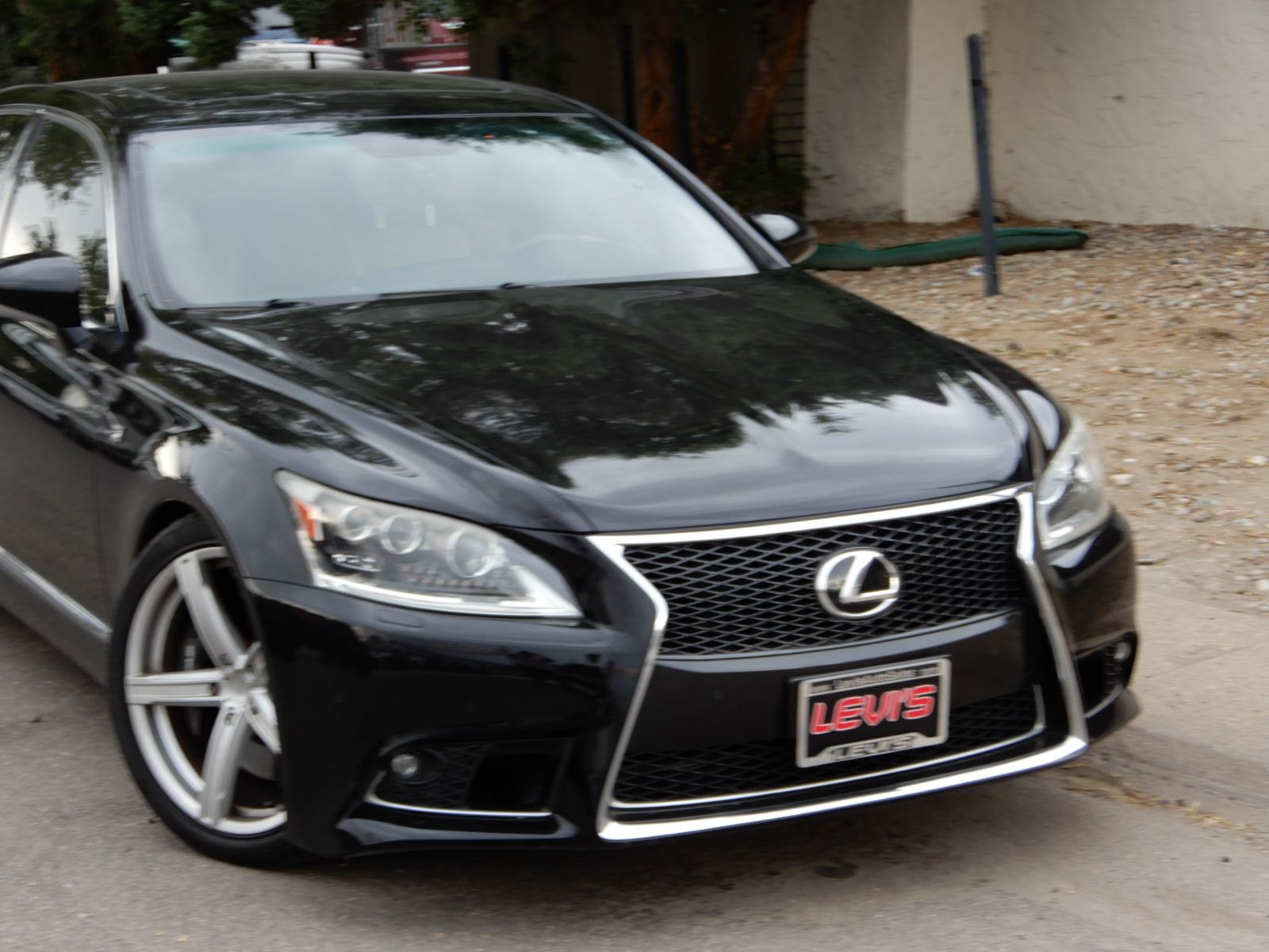 Lexus LS 460 2015 — photo 2