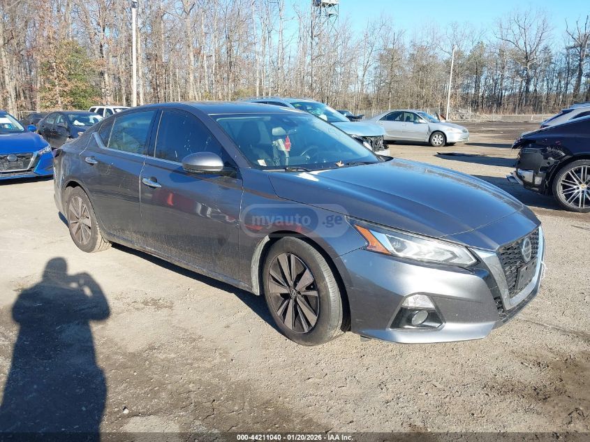 Nissan Altima 2019 — photo 2