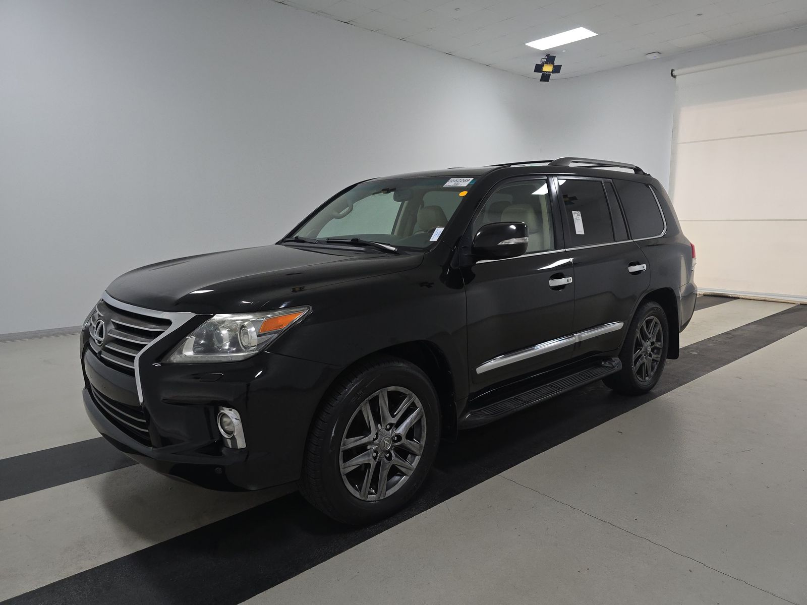 Lexus LX 570
