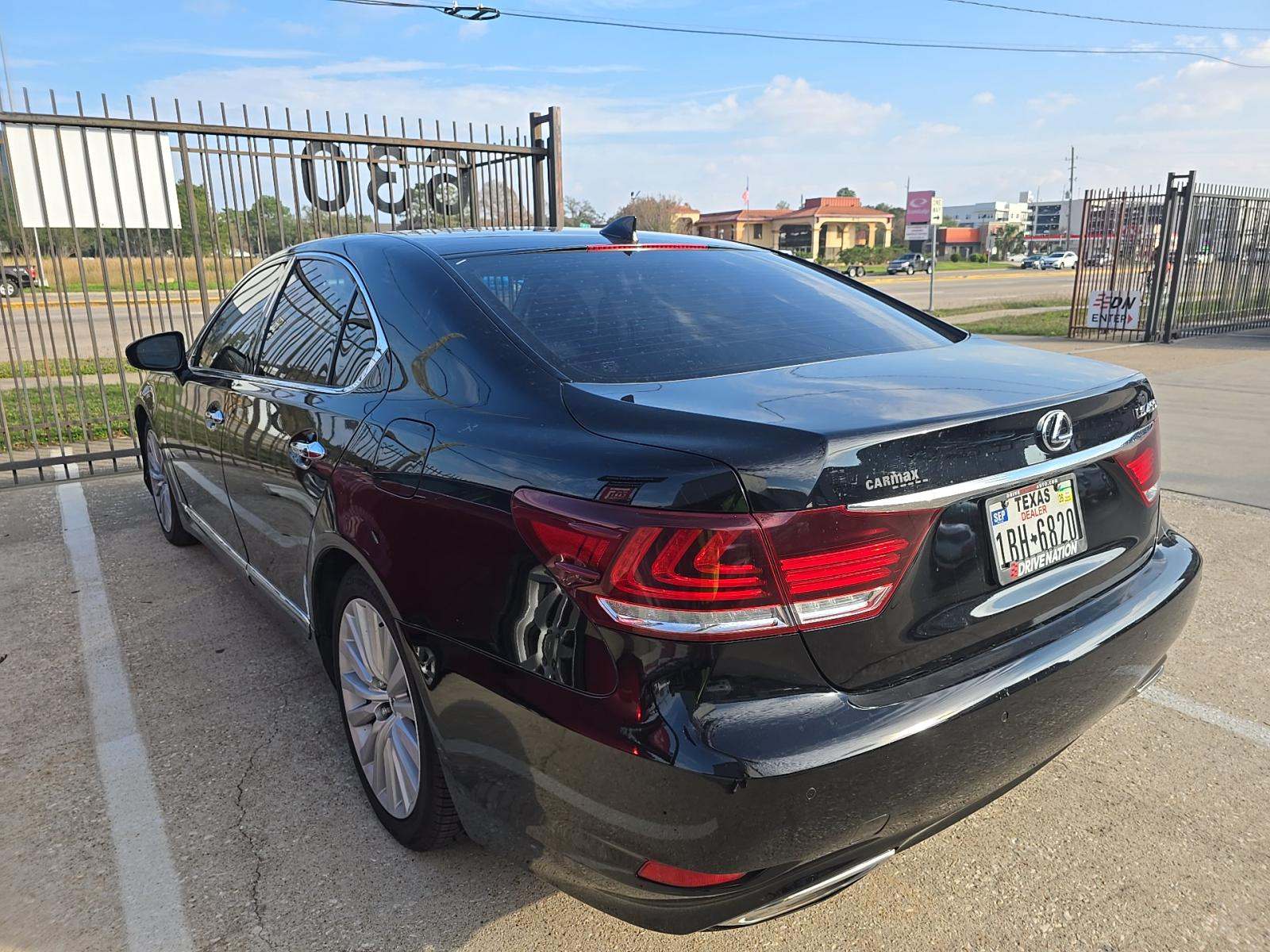 Lexus LS 460 2017 — photo 2
