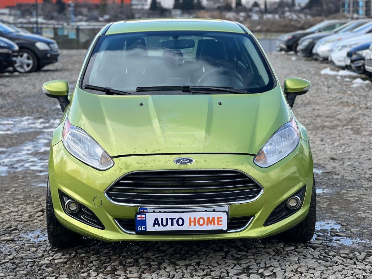 Ford Fiesta 2010 — photo 2