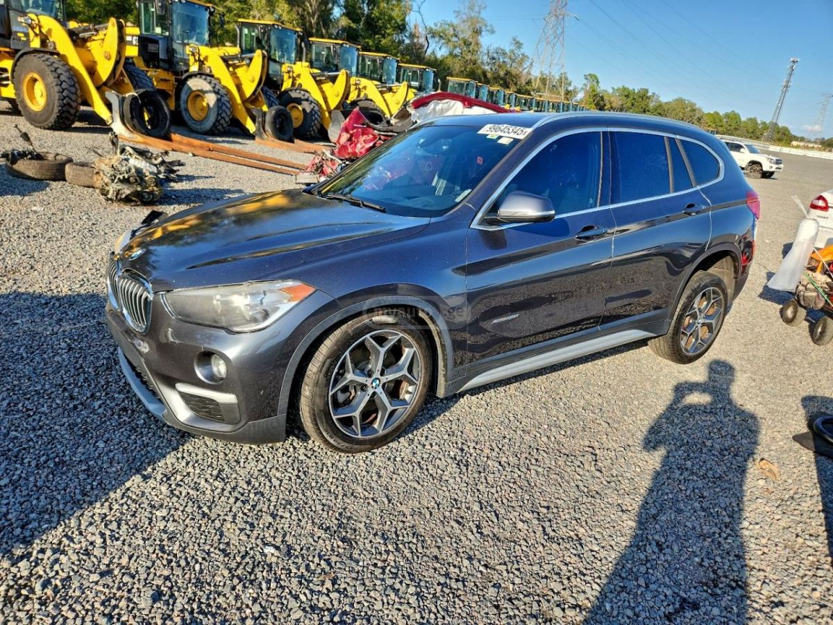 BMW X1
