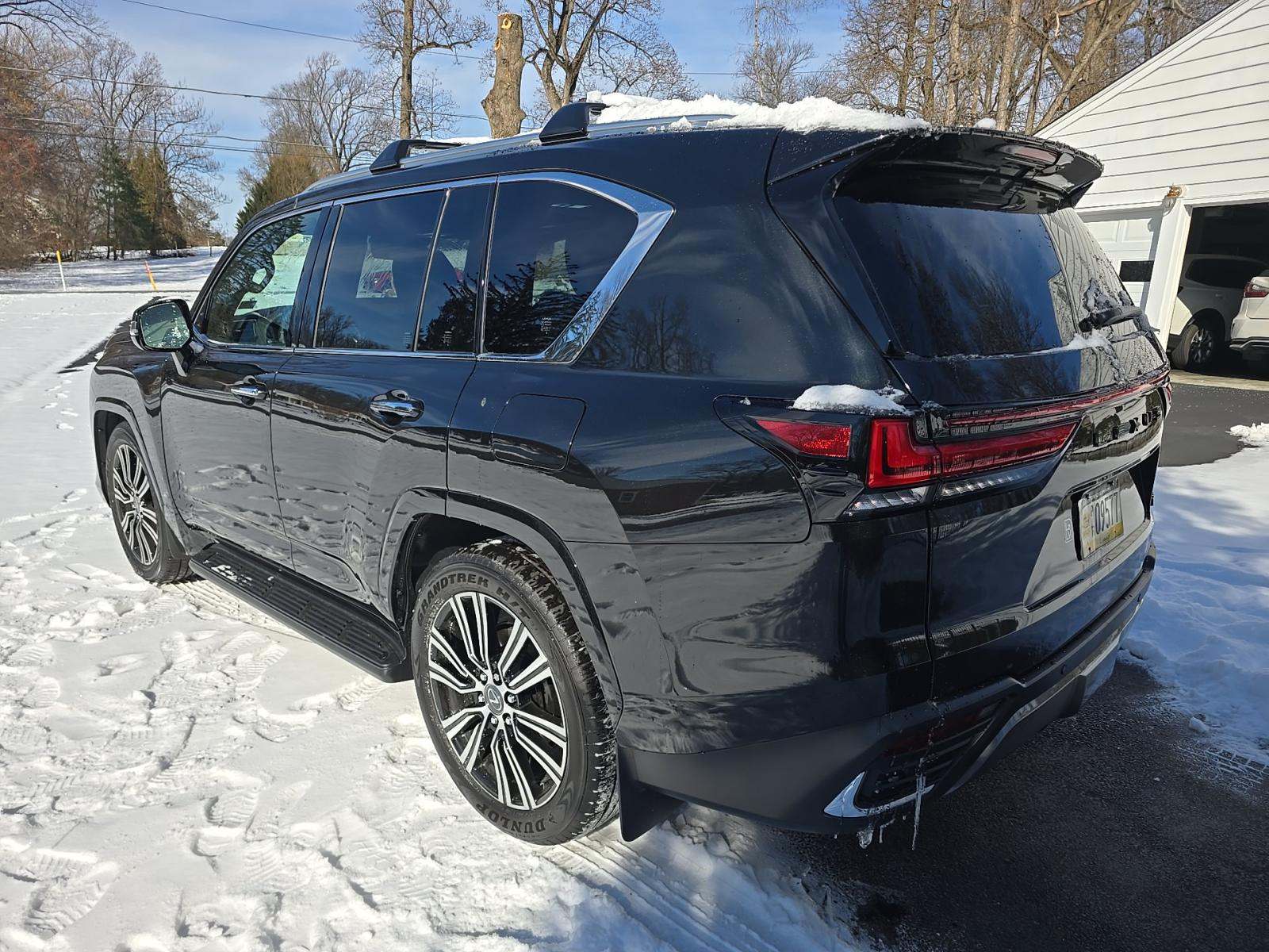 Lexus LX 600 2026 — photo 2