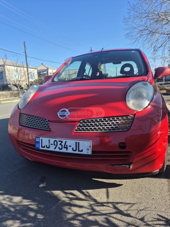 Nissan March
