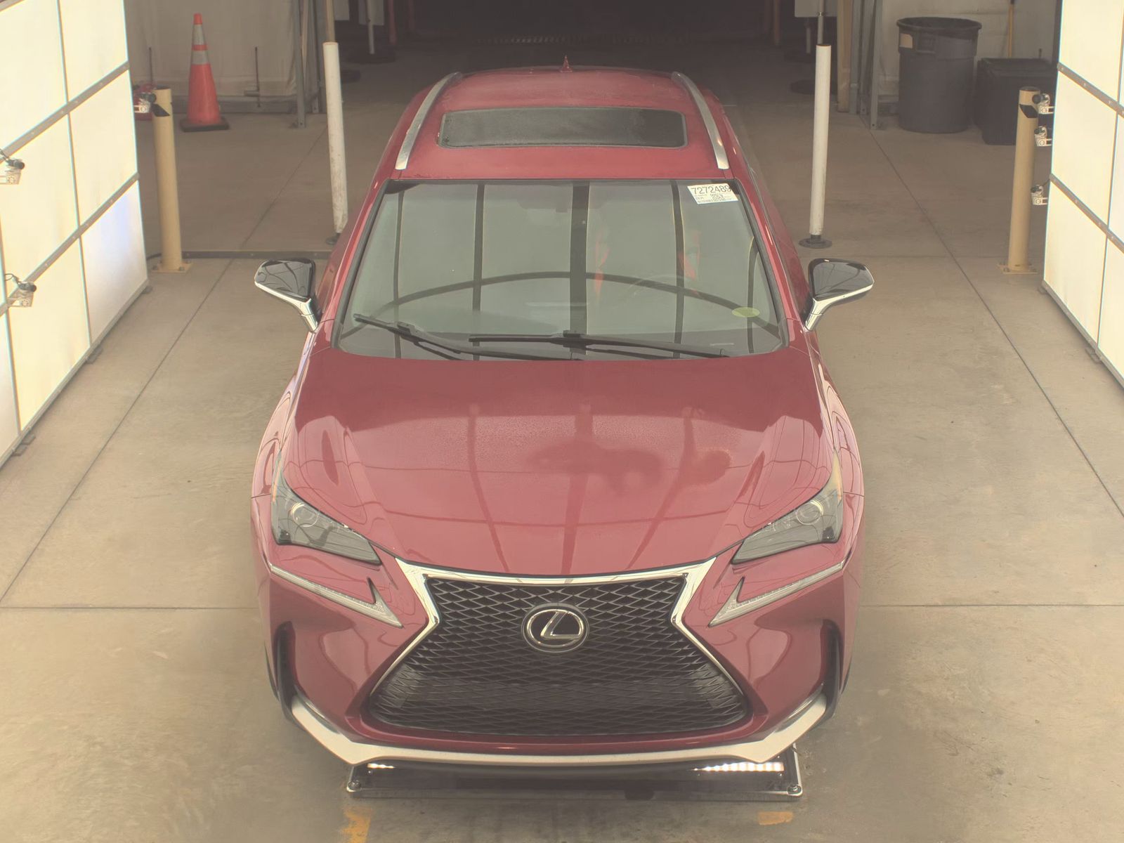 Lexus NX 200 2016 — photo 2