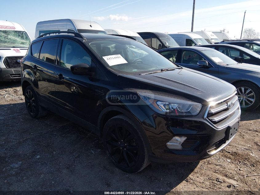 Ford Escape 2019 — photo 2