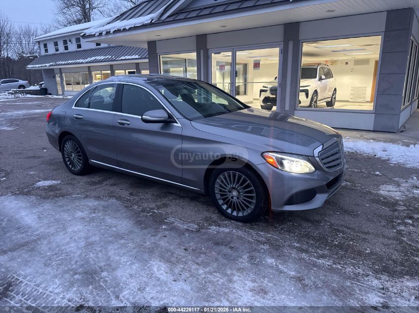 Mercedes-Benz C 300 2015 — photo 2