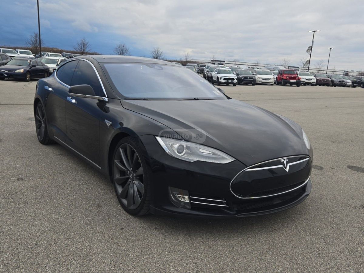 Tesla Model S 2015 — photo 2