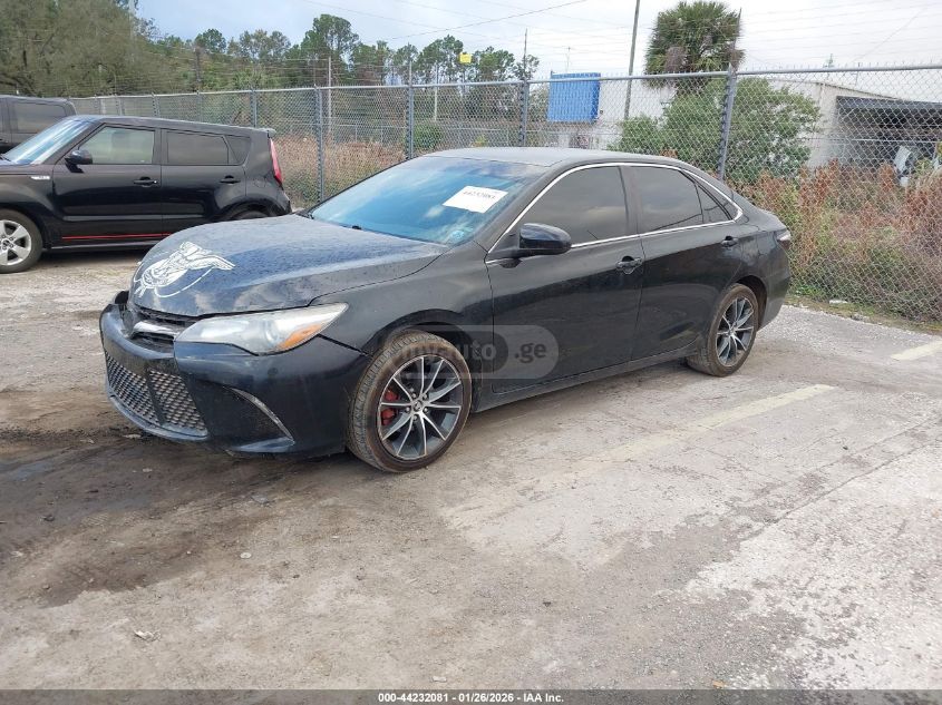 Toyota Camry 2017 — photo 2