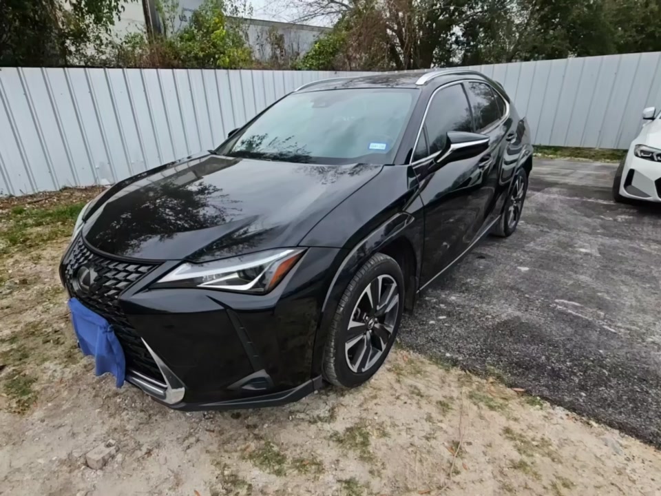 Lexus UX 200