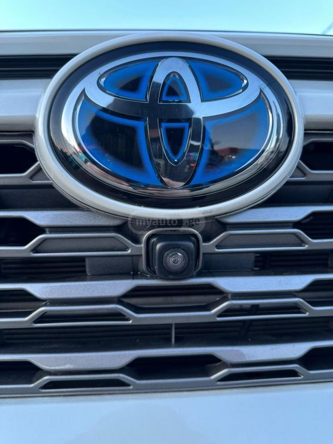 Toyota RAV4 2021 — photo 2