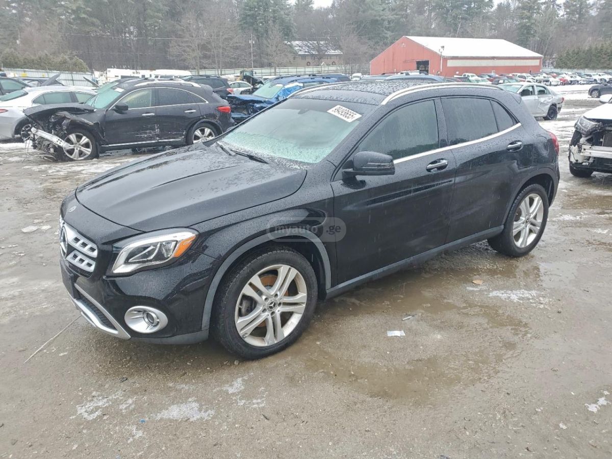 Mercedes-Benz GLA 250