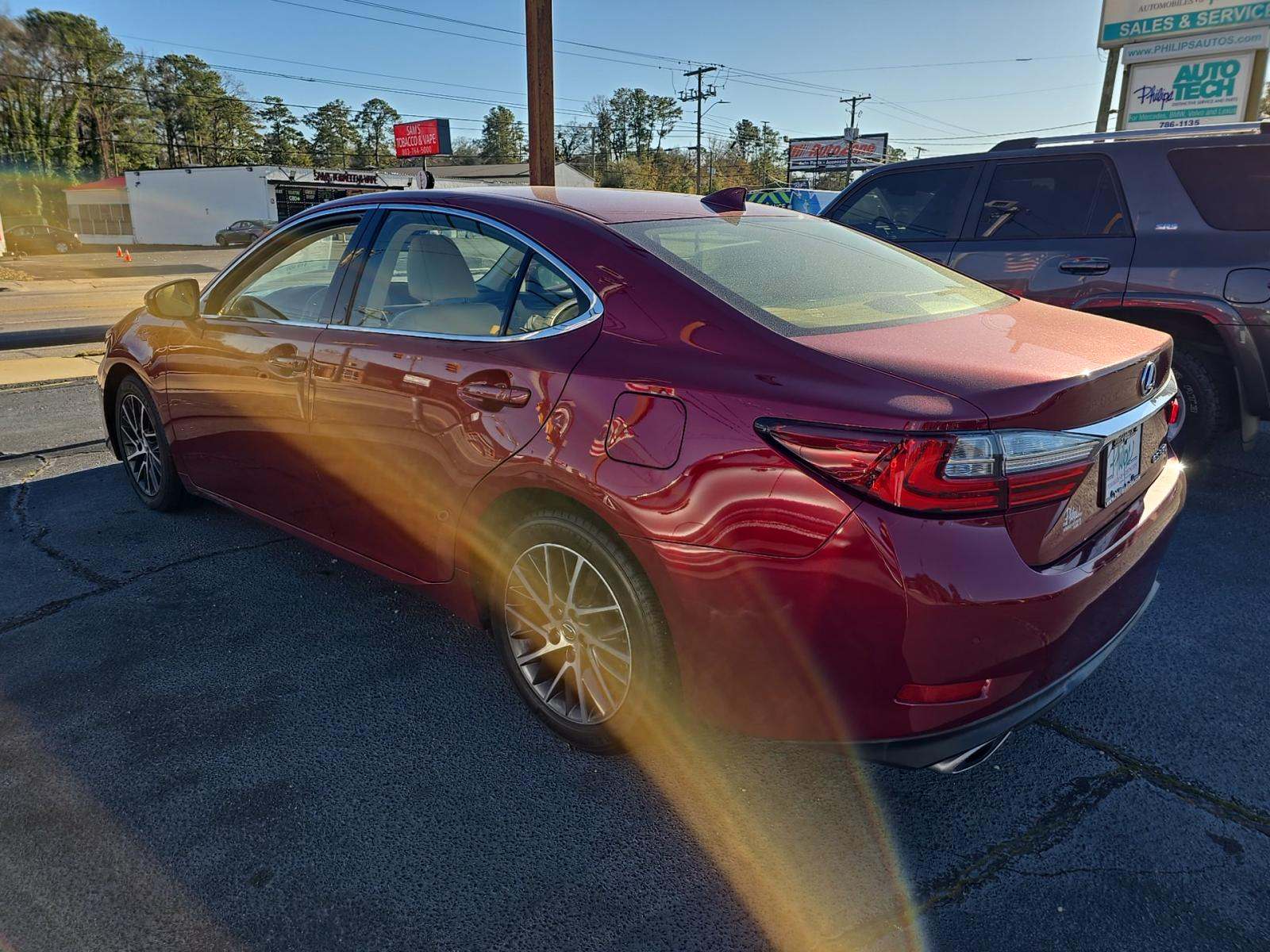 Lexus ES 350 2016 — photo 2