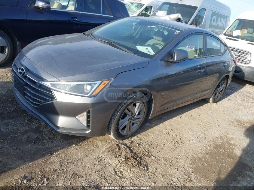 Hyundai Elantra 2020 — photo 2