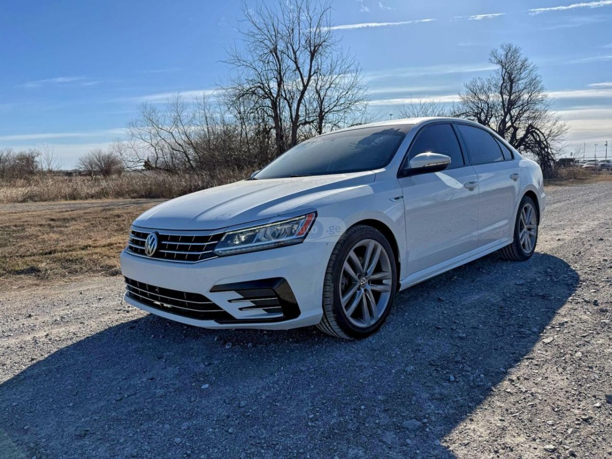 Volkswagen Passat 2018 — photo 2