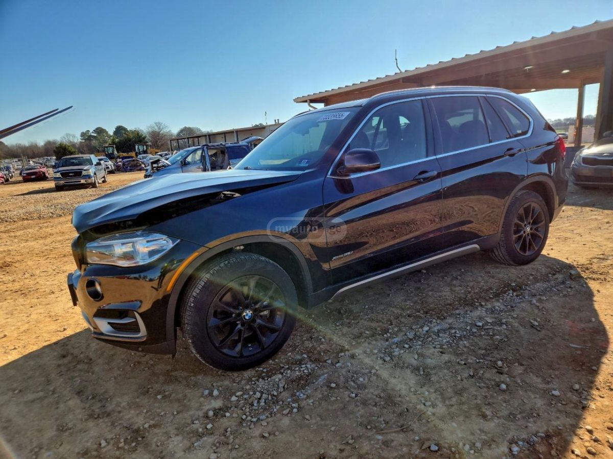 BMW X5 2018 — photo 2