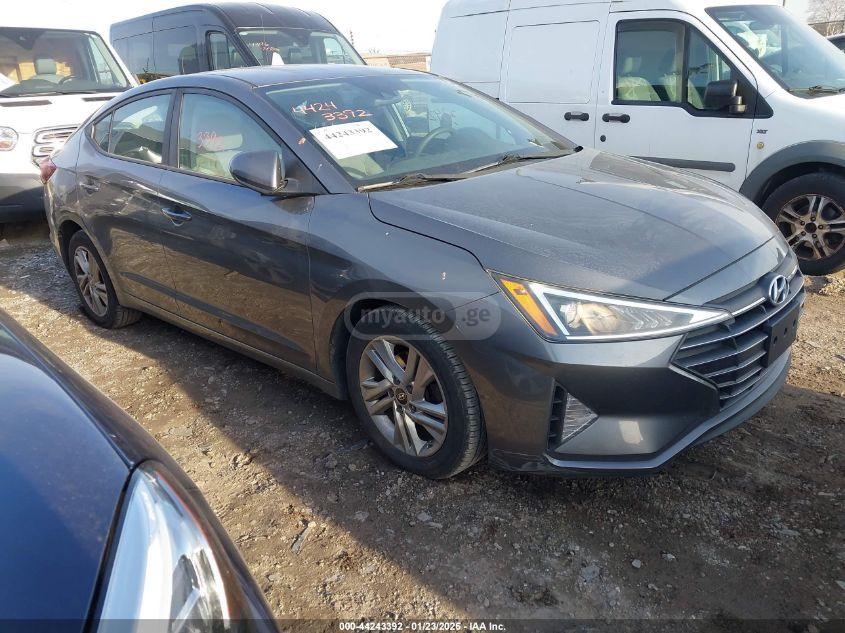 Hyundai Elantra 2020 — photo 2