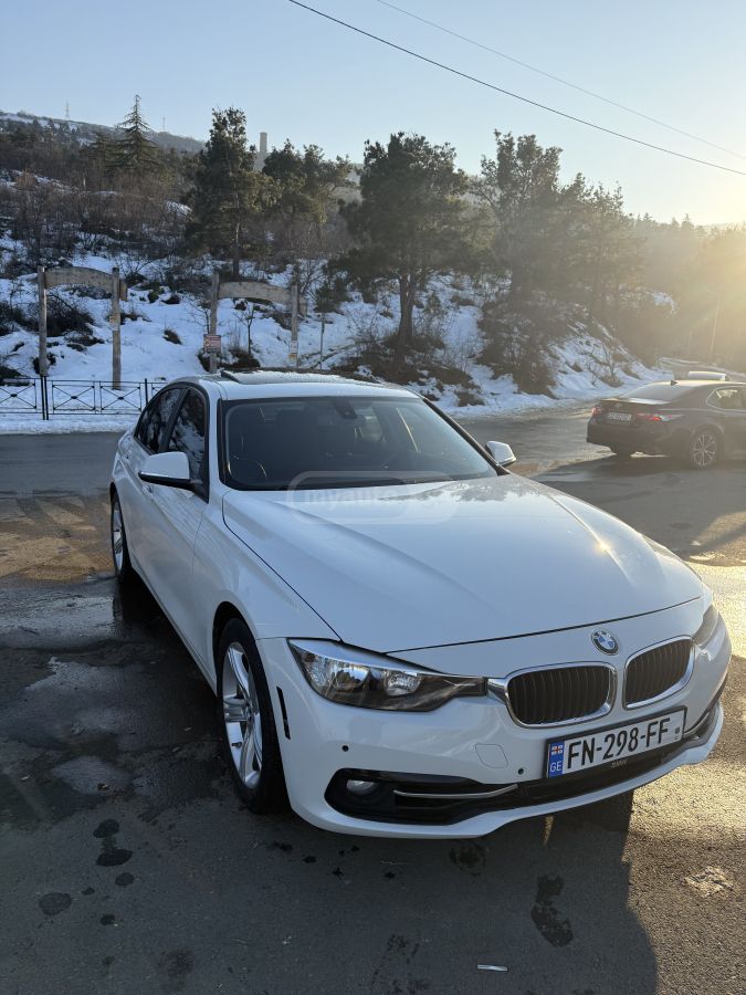BMW 328 2013 — photo 2