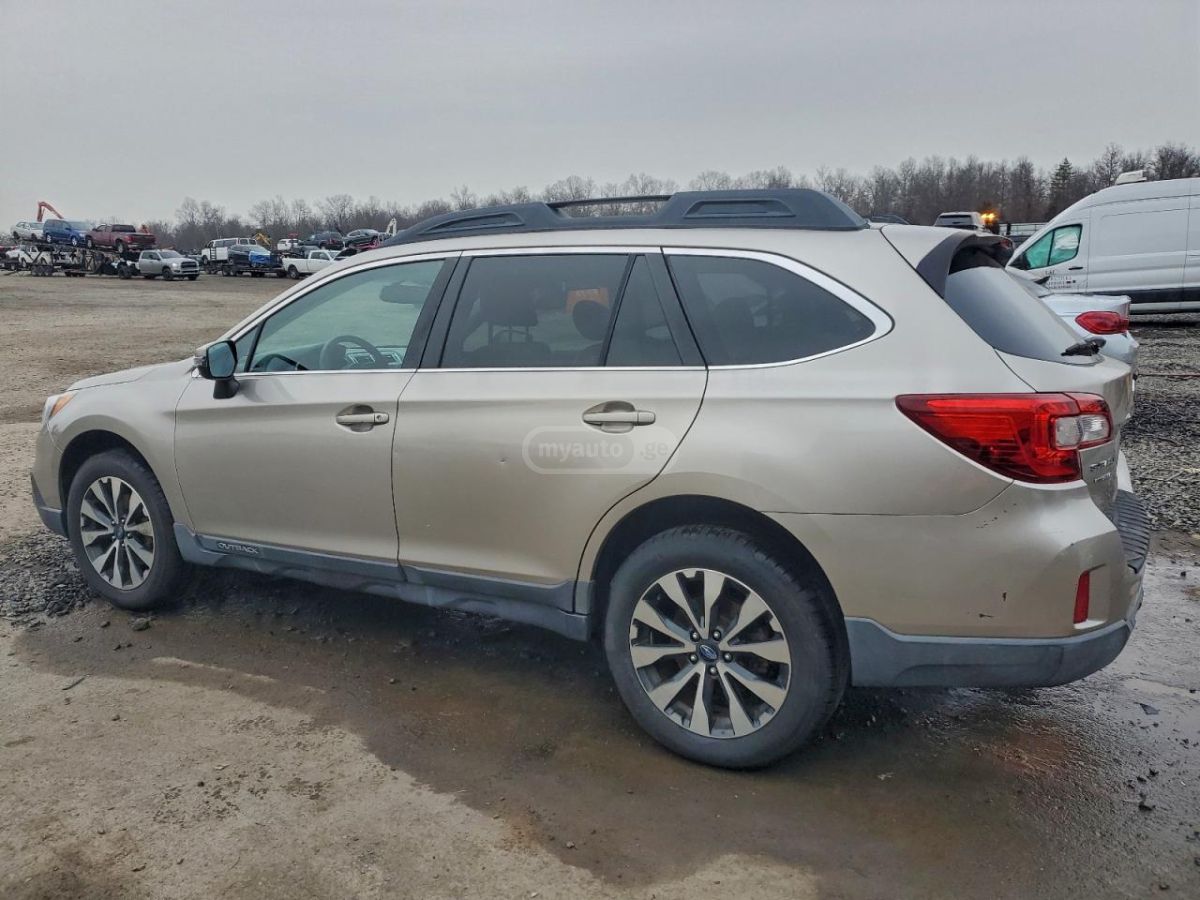 Subaru Outback 2015 — photo 2
