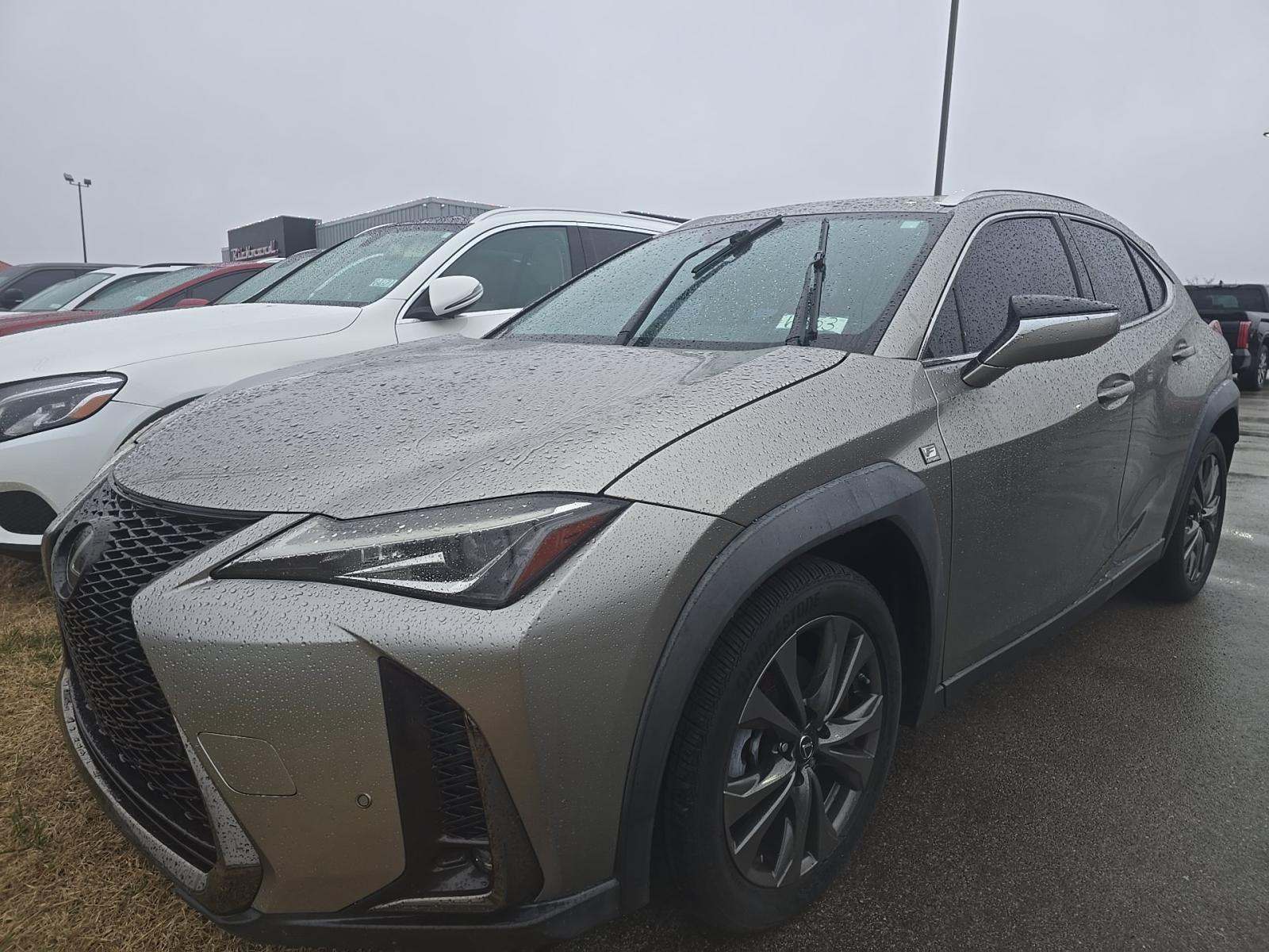Lexus UX 200