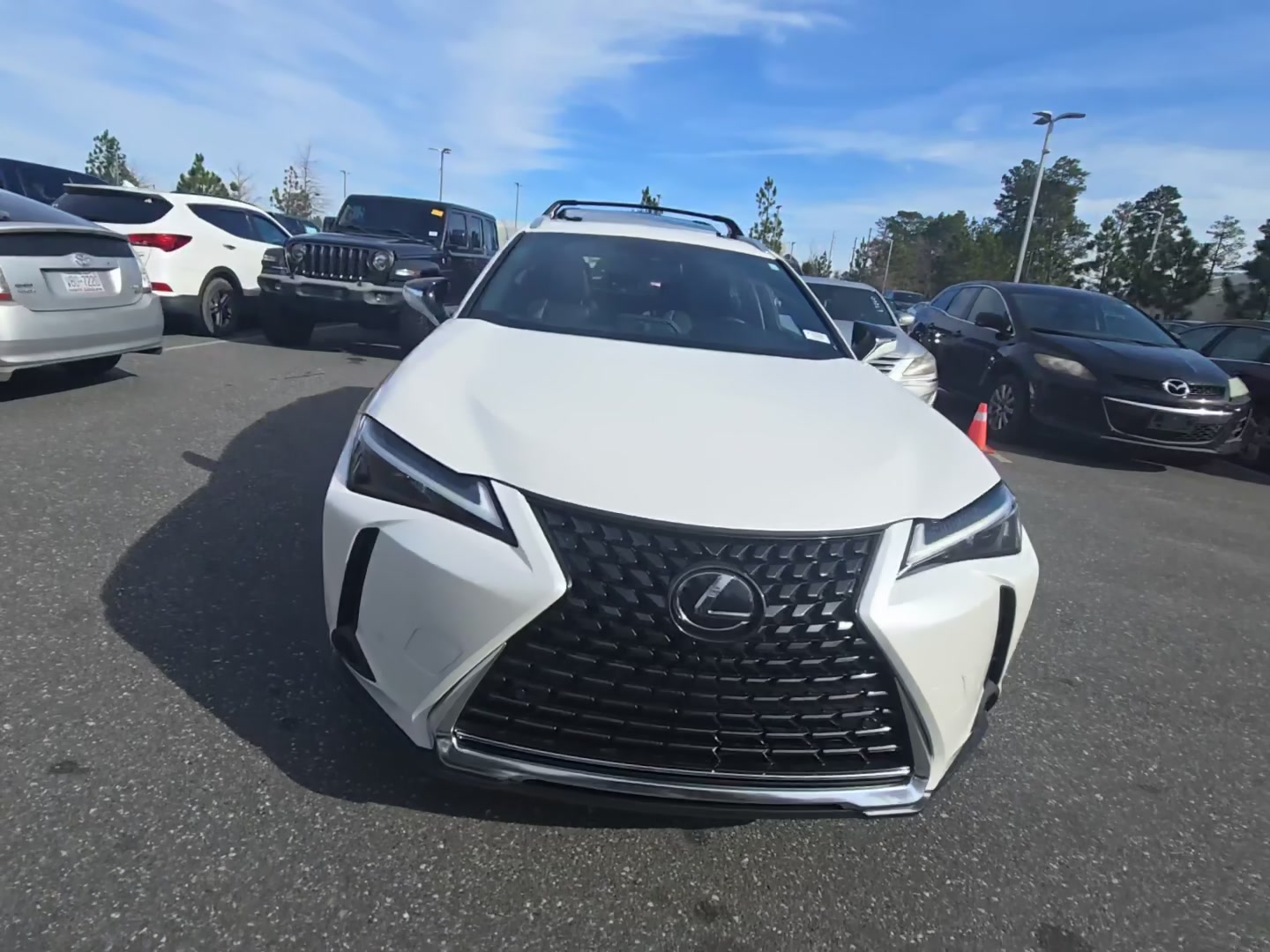 Lexus UX 250 h 2024 — photo 2