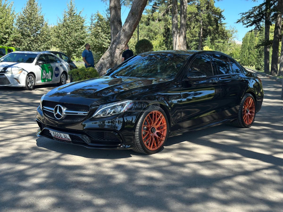 Mercedes-Benz C 63 AMG 2015 — photo 2