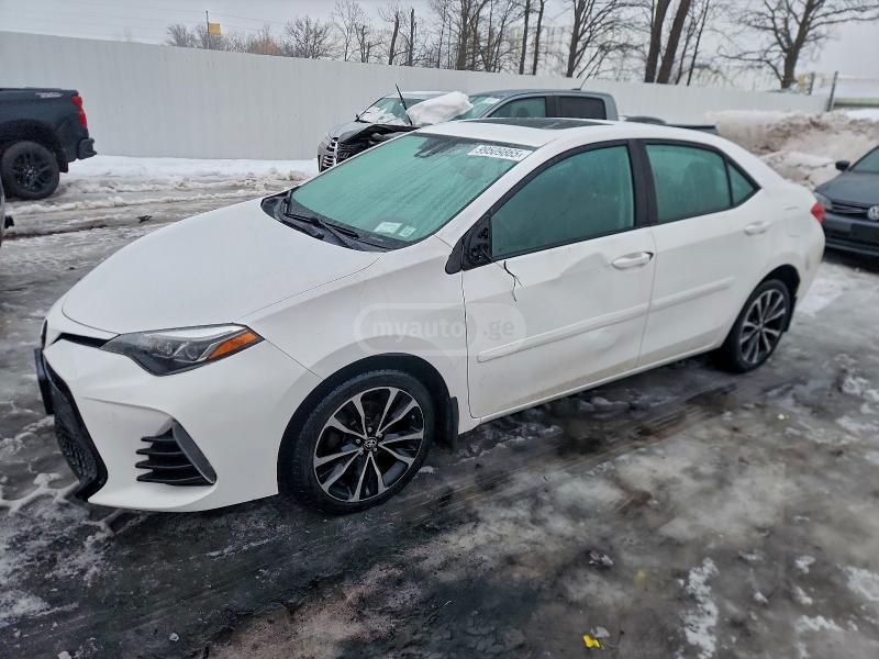 Toyota Corolla 2018 — photo 2