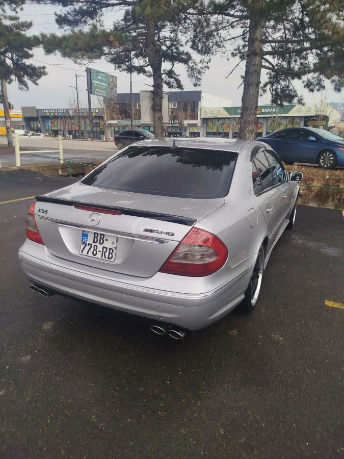 Mercedes-Benz E 320 2002 — photo 2