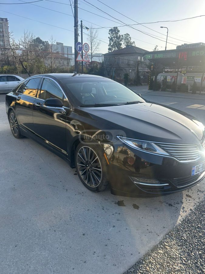 Lincoln MKZ 2015 — photo 2