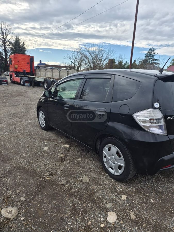 Honda Fit 2011 — photo 2