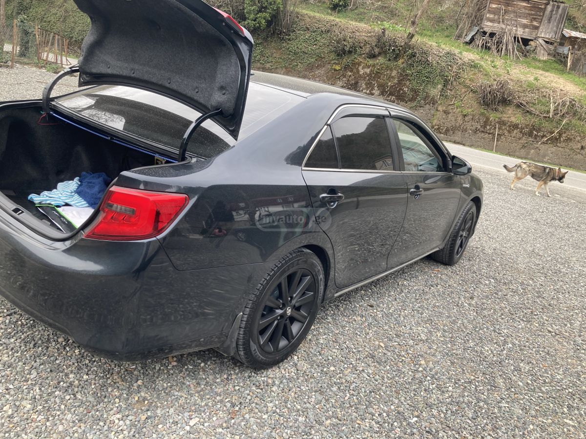 Toyota Camry 2013 — photo 2