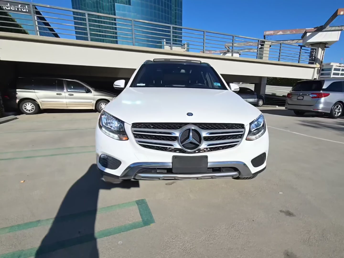 Mercedes-Benz GLC 300 2017 — photo 2